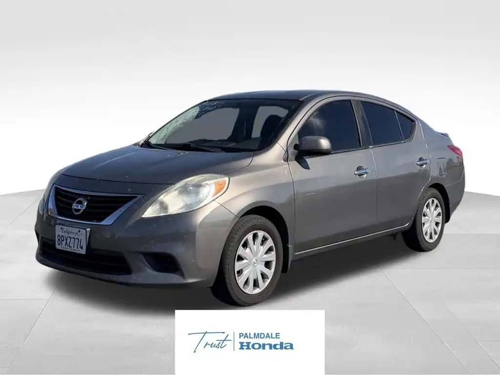 2014 Nissan Versa 1.6 SV CVT's photo