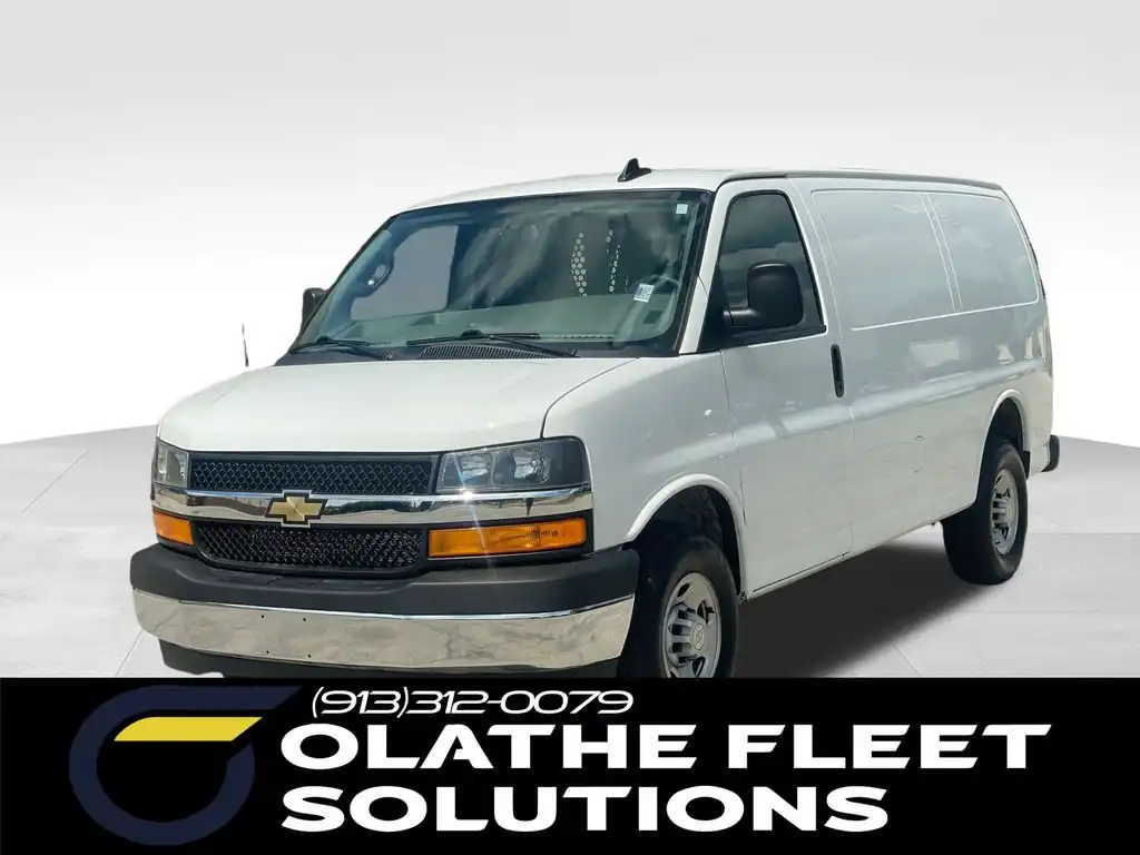 2024 Chevrolet Express 2500 Work Van HD's photo