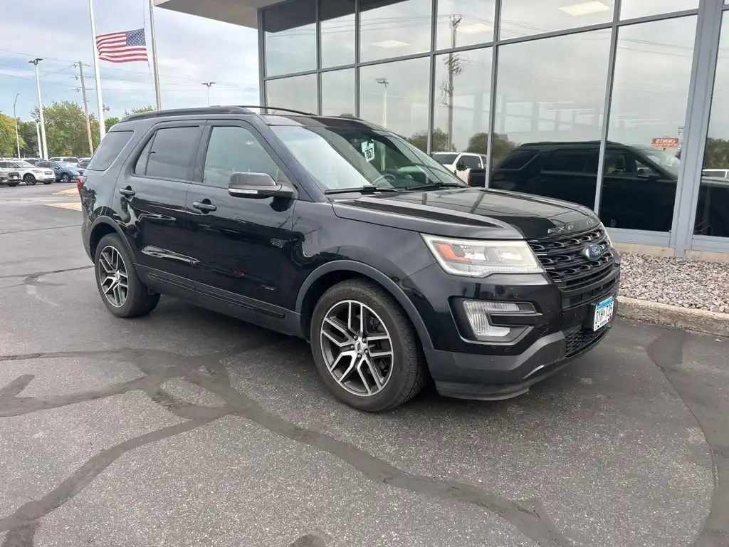 2016 Ford Explorer Sport 4WD's photo
