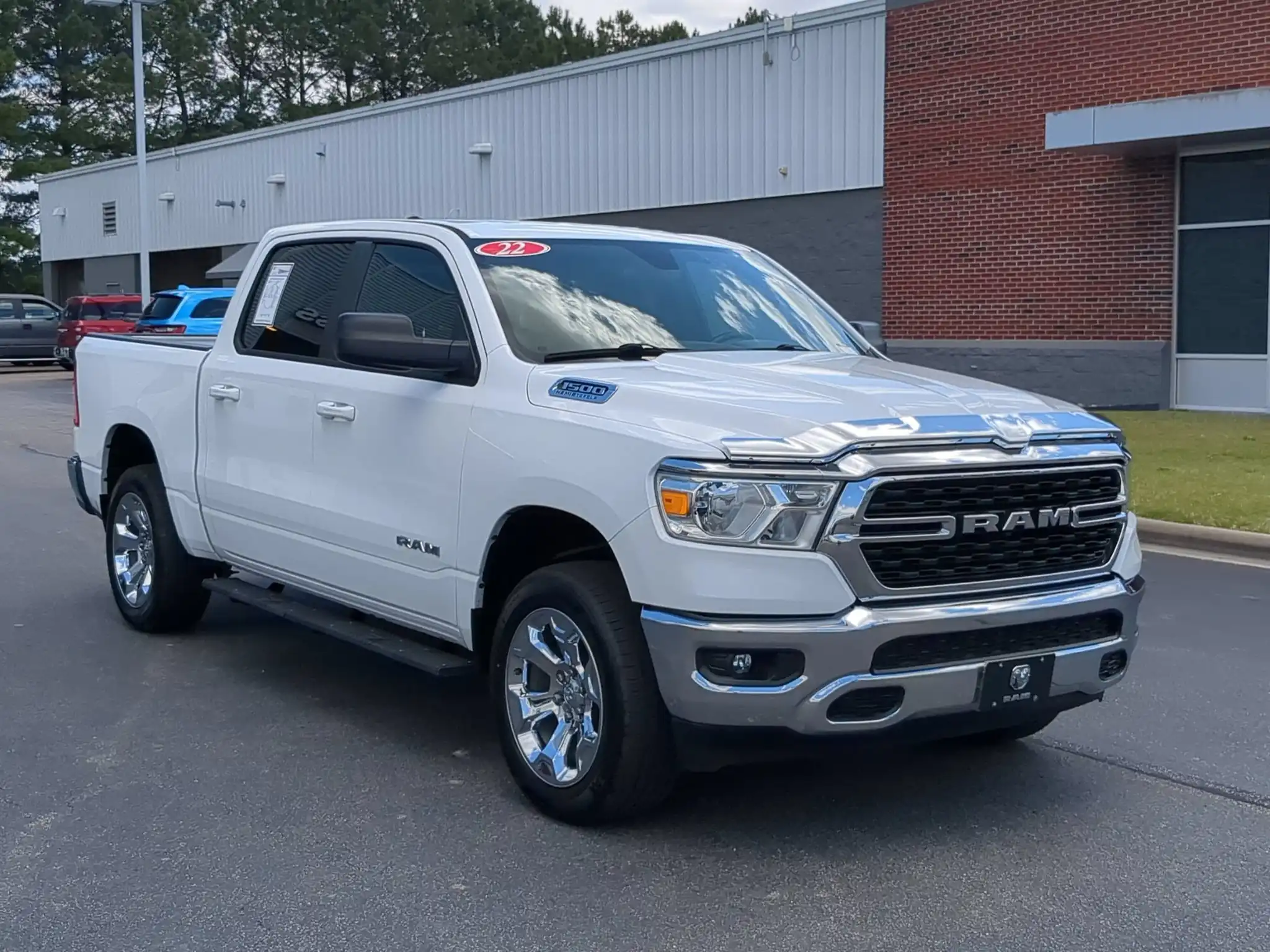 2022 RAM 1500 Big Horn/Lone Star 4WD Crew Cab 5'7's photo