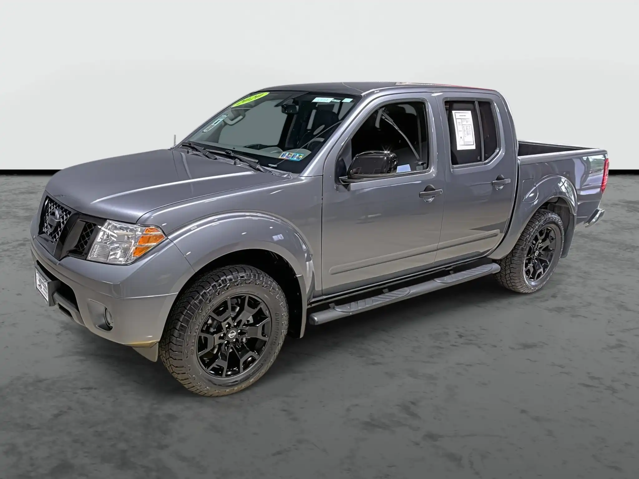 2020 Nissan Frontier SV Crew Cab 4X4 SWB's photo