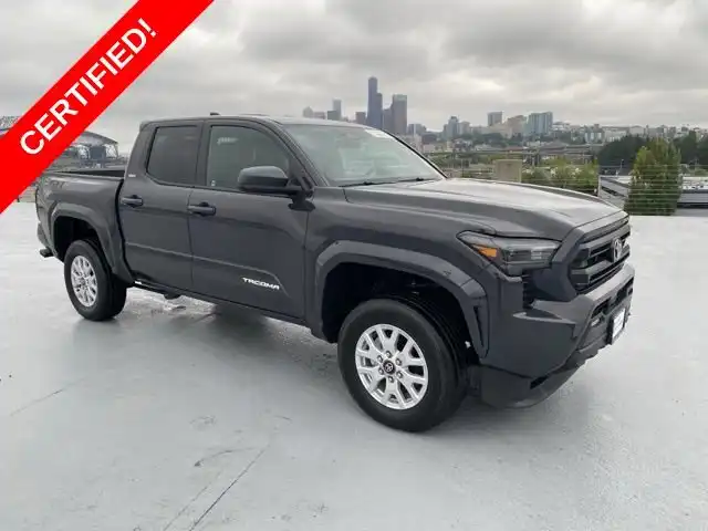 2025 Toyota Tacoma SR5 4x4 Double Cab's photo