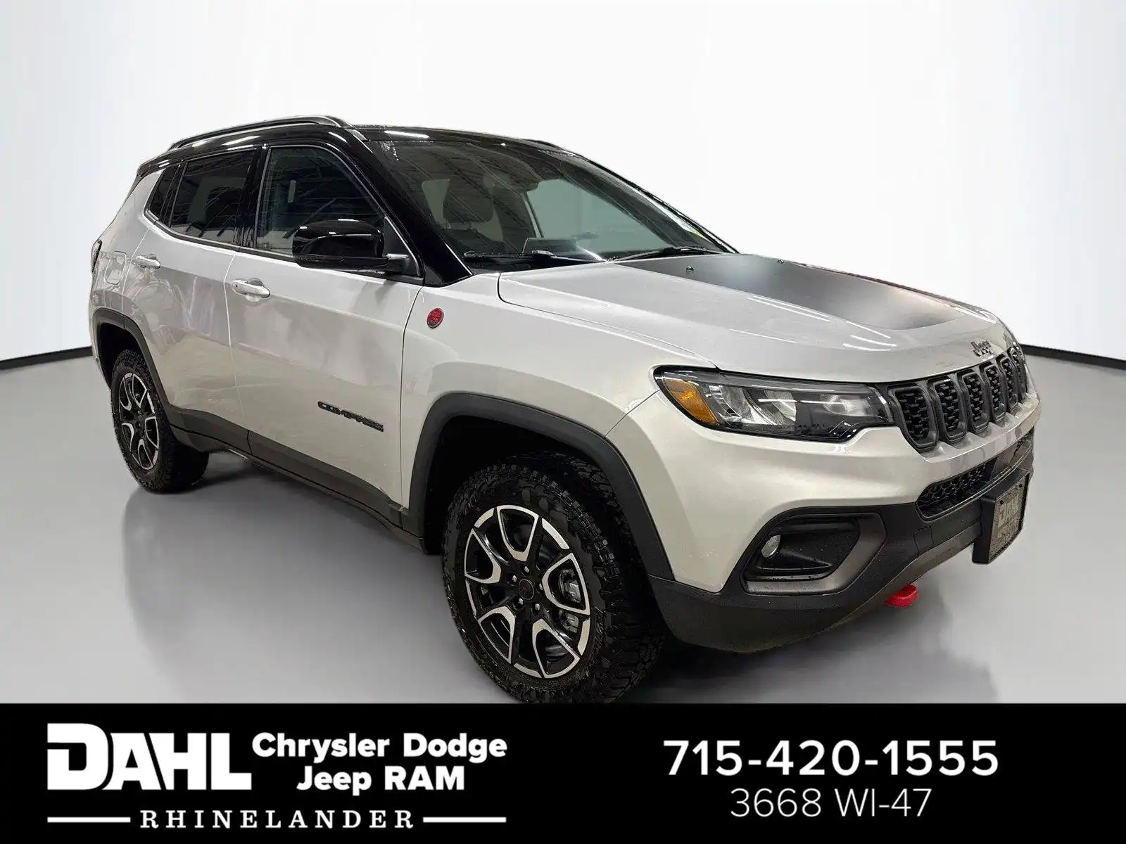2026 Jeep Compass Trailhawk 4WD's photo