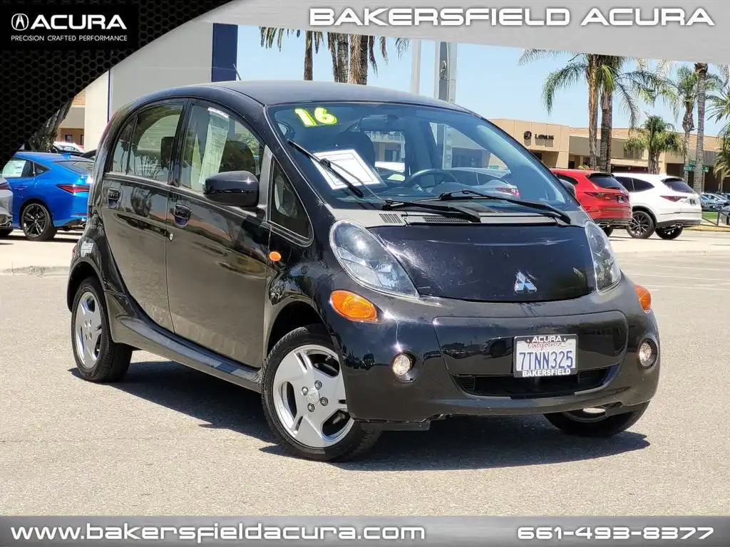 2016 Mitsubishi i-MiEV ES's photo