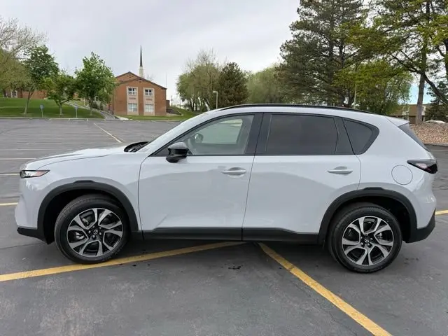 2026 Mazda CX-5 S Preferred Auto AWD photo 5
