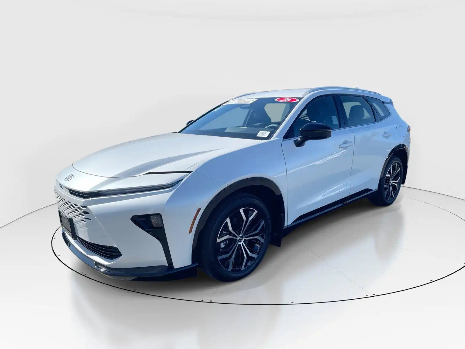 2026 Toyota Crown Signia XLE AWD's photo