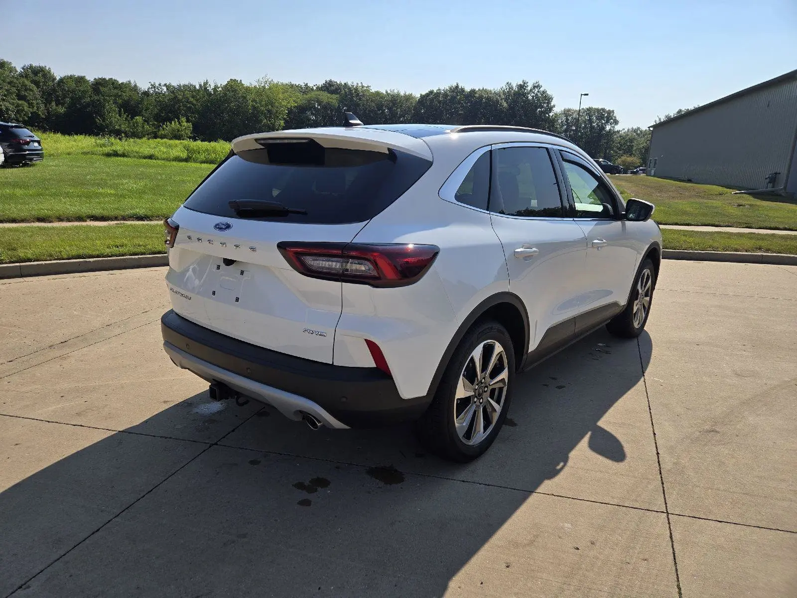 2024 Ford Escape Platinum AWD photo 3