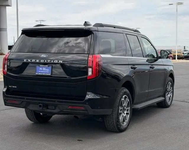 2025 Ford Expedition Active 4WD photo 5