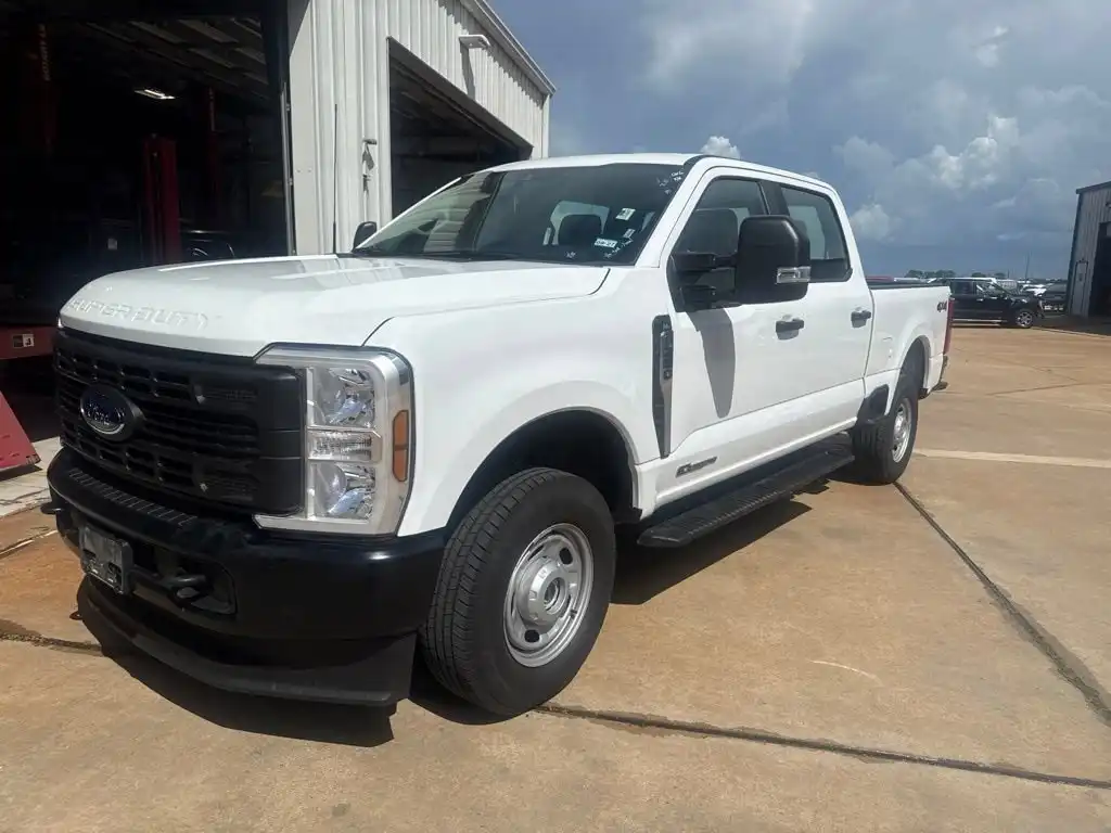 2026 Ford F-250 XL 4WD Crew Cab 6-3/4' Box's photo