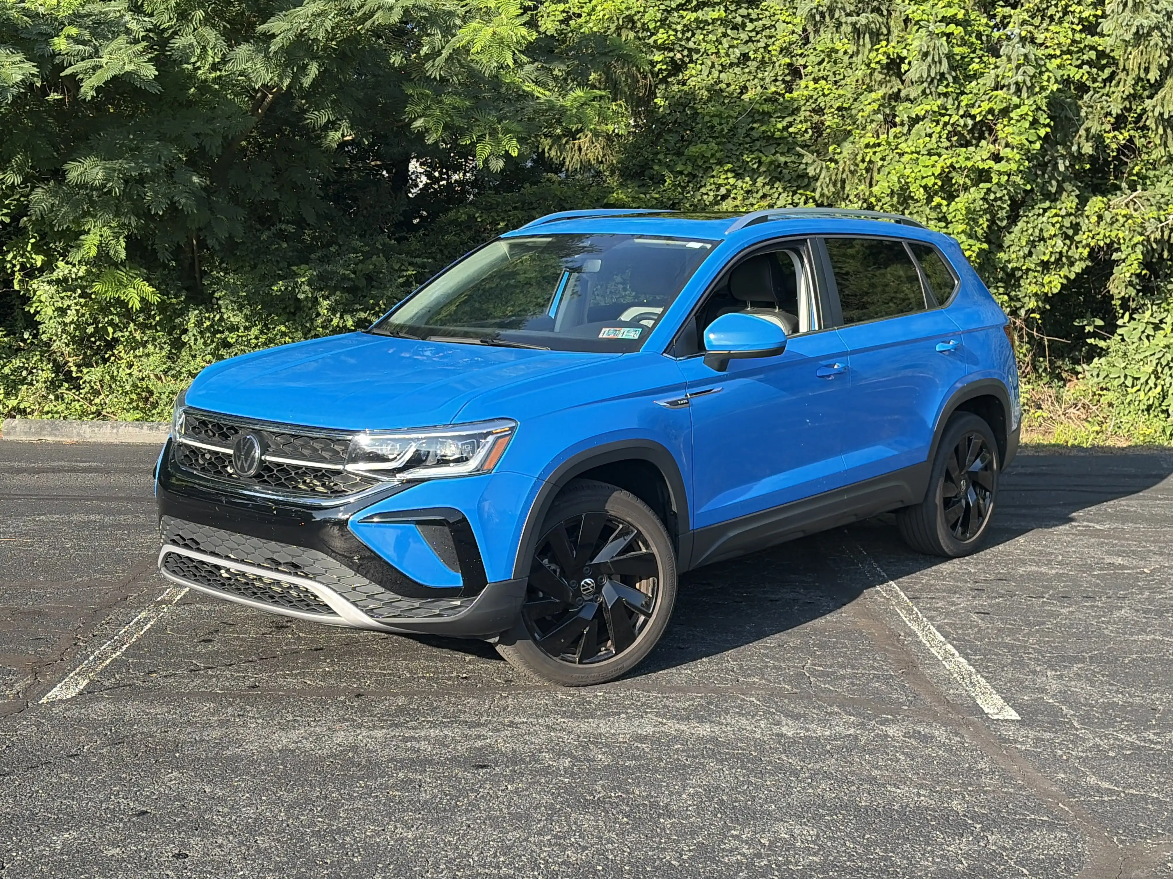 2024 Volkswagen Taos 1.5T SEL 4Motion's photo