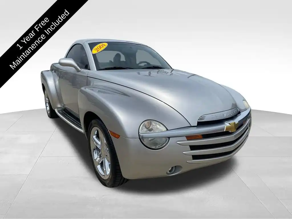 2004 Chevrolet SSR LS's photo
