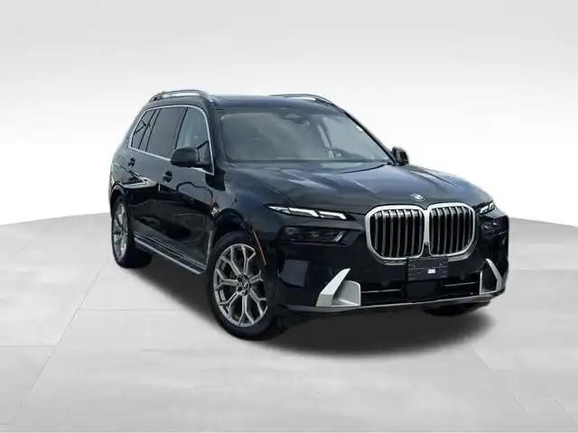 2025 BMW X7 xDrive40i's photo