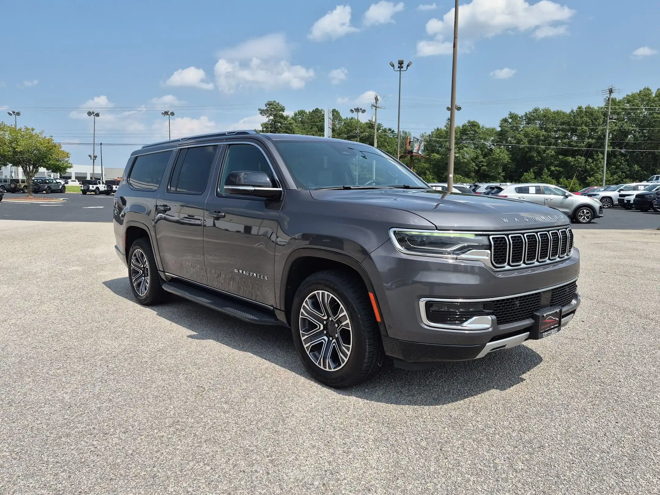 2024 Jeep Wagoneer L's photo