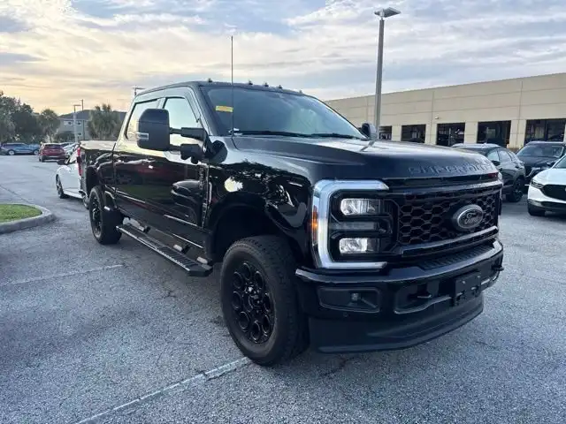 2025 Ford F-350 Lariat 4x4 Crew Cab 6-3/4' Box SRW's photo