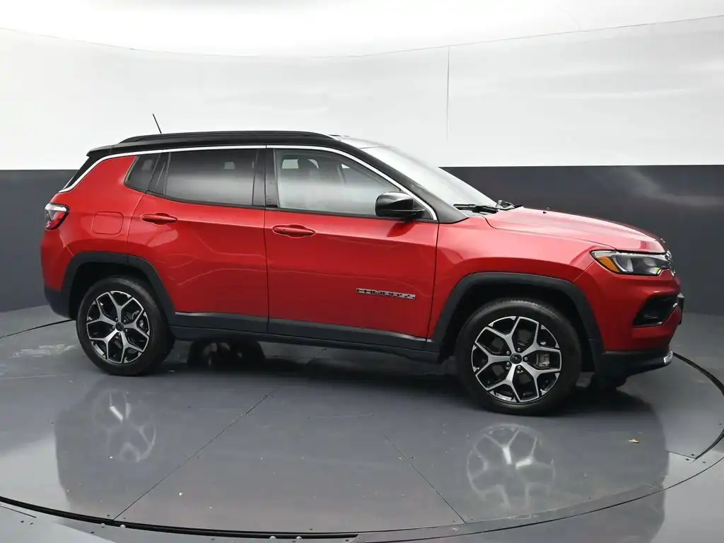 2025 Jeep Compass Limited 4X4's photo