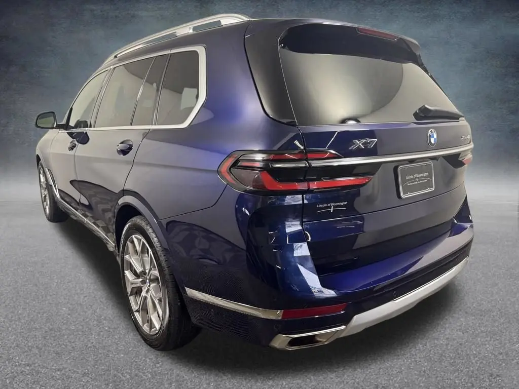 2023 BMW X7 xDrive40i photo 4