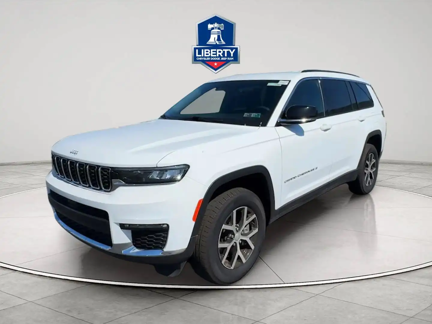 2025 Jeep Grand Cherokee L Limited 4x4's photo