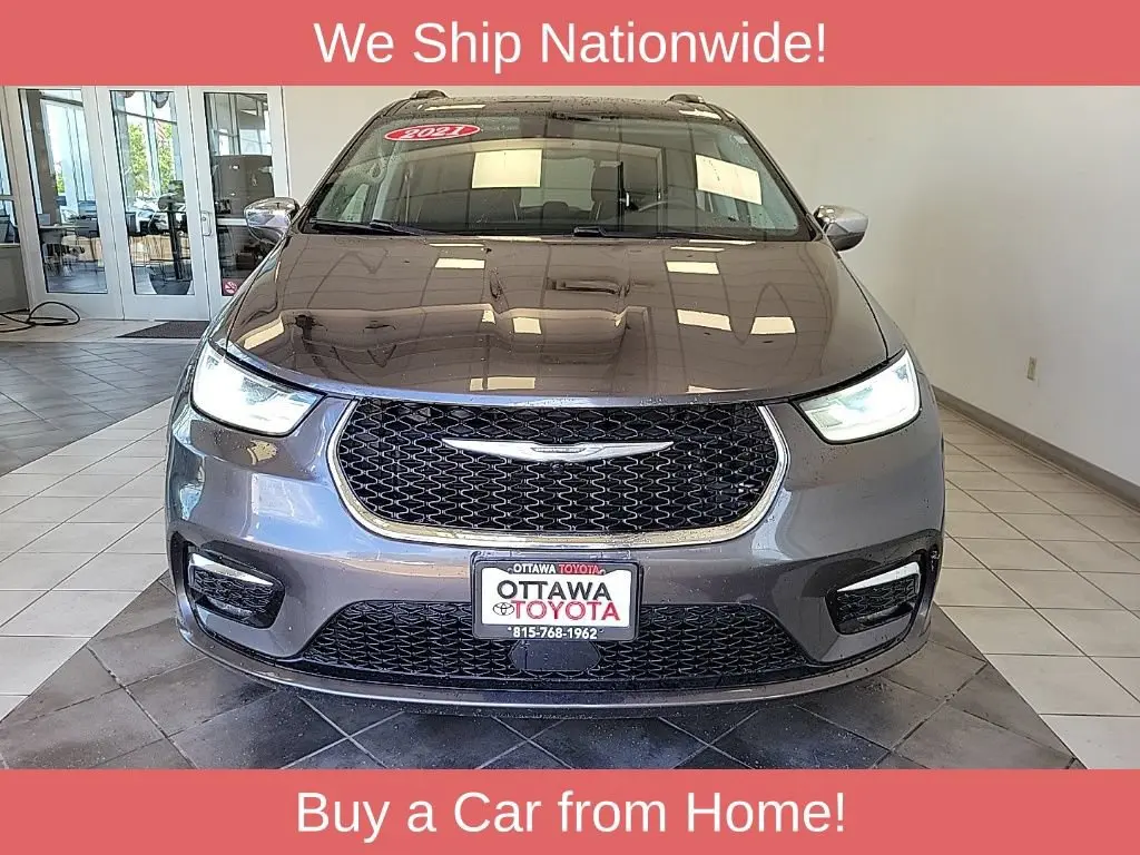 2021 Chrysler Pacifica Limited photo 3