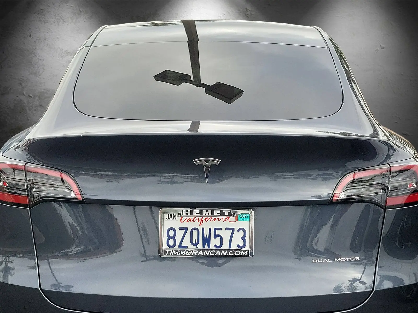 2022 Tesla Model Y Long Range Dual Motor AWD photo 4