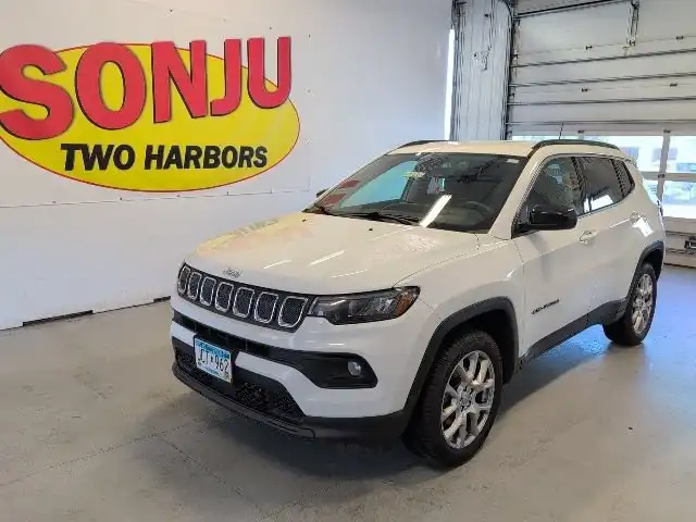 2022 Jeep Compass Latitude Lux 4WD's photo