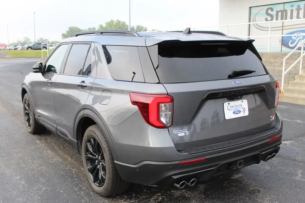 2021 Ford Explorer ST 4WD photo 3