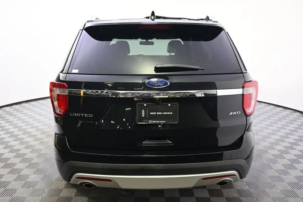 2017 Ford Explorer Limited 4WD photo 5