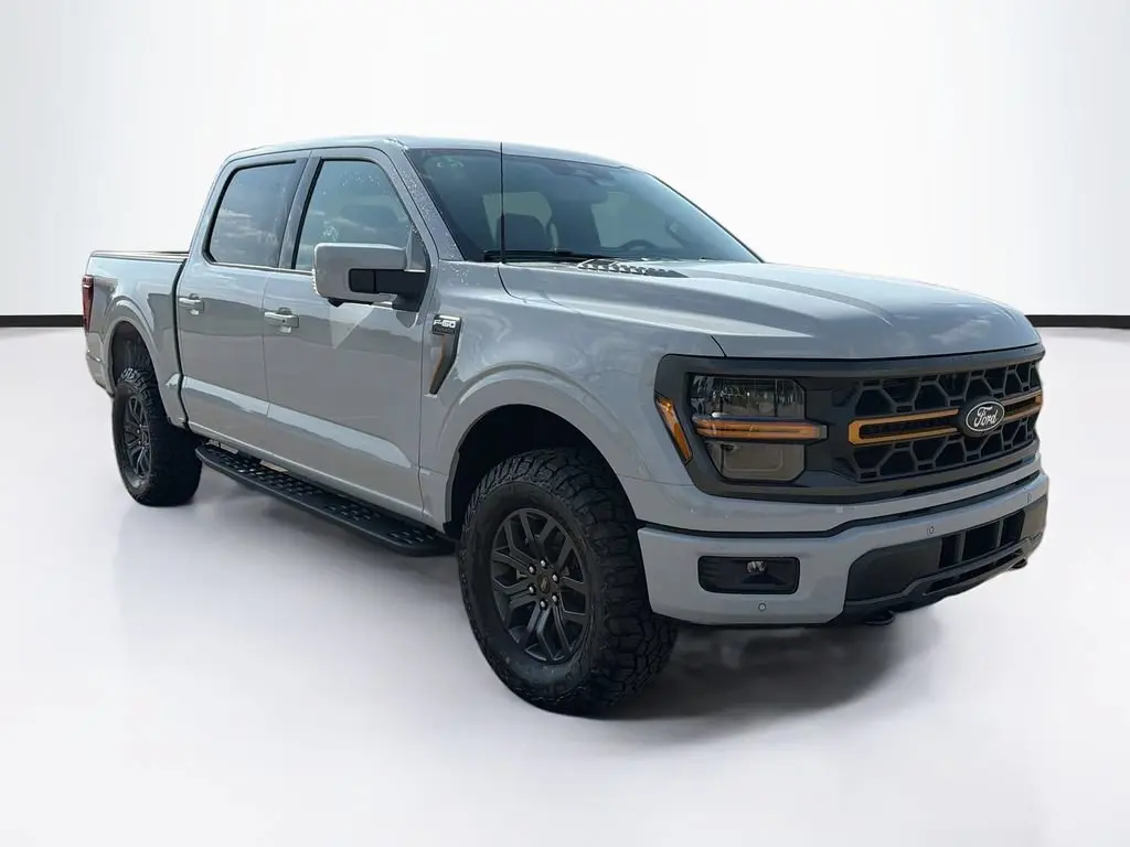 2026 Ford F-150 Tremor 4WD SuperCrew 5-1/2' Box photo 3