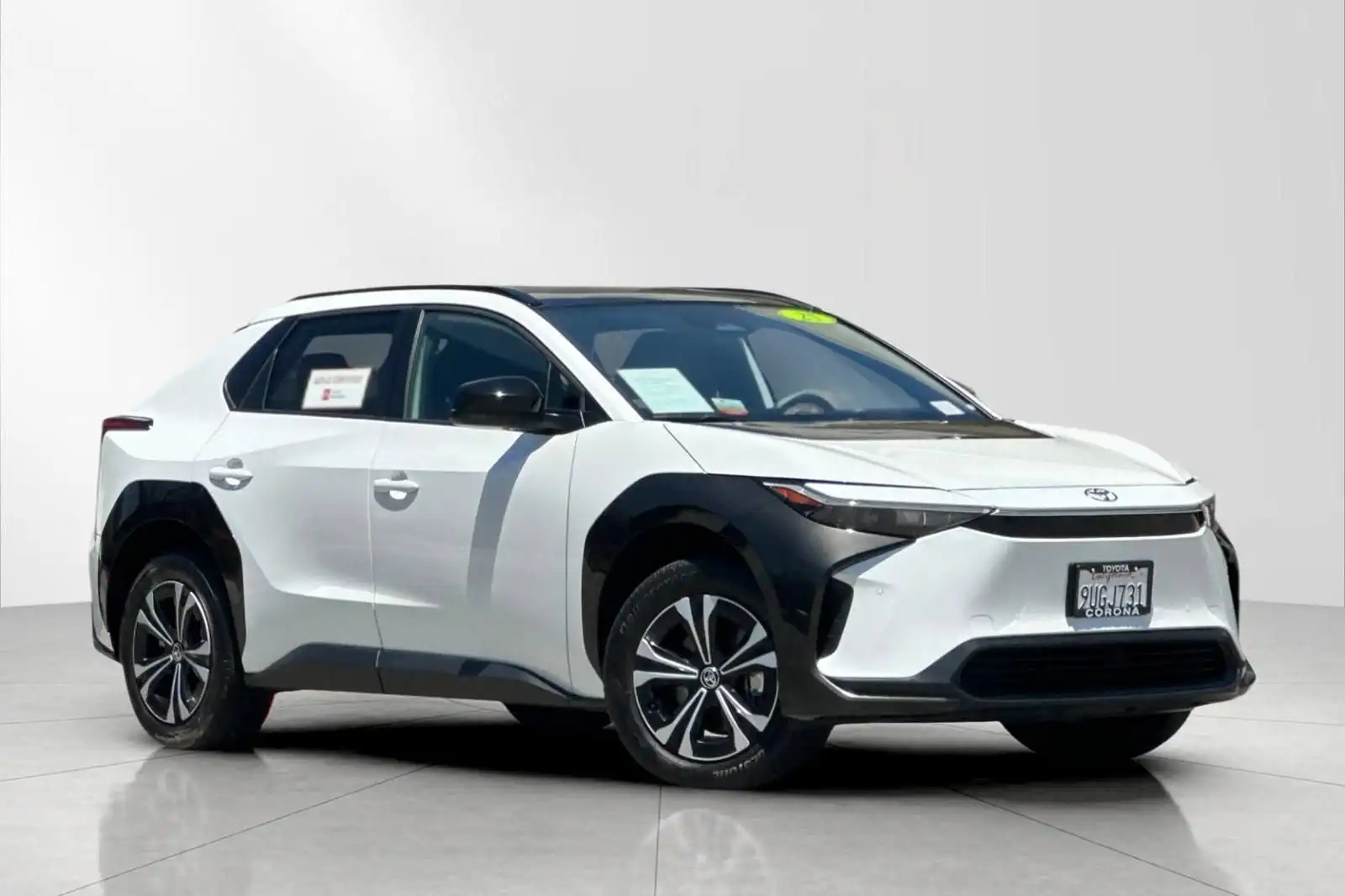 2025 Toyota bZ4X XLE FWD's photo
