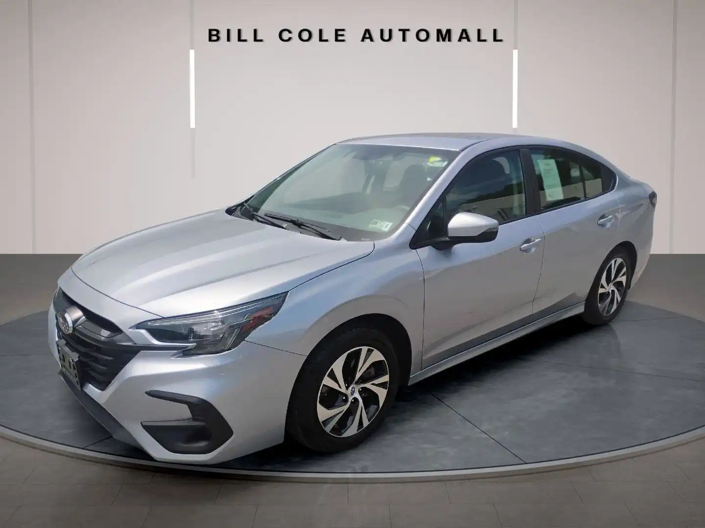 2025 Subaru Legacy Premium's photo