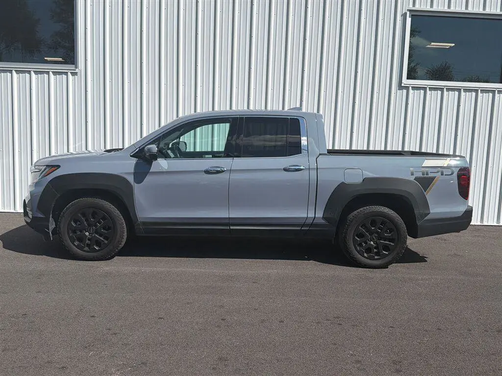 2023 Honda Ridgeline RTL AWD E photo 4