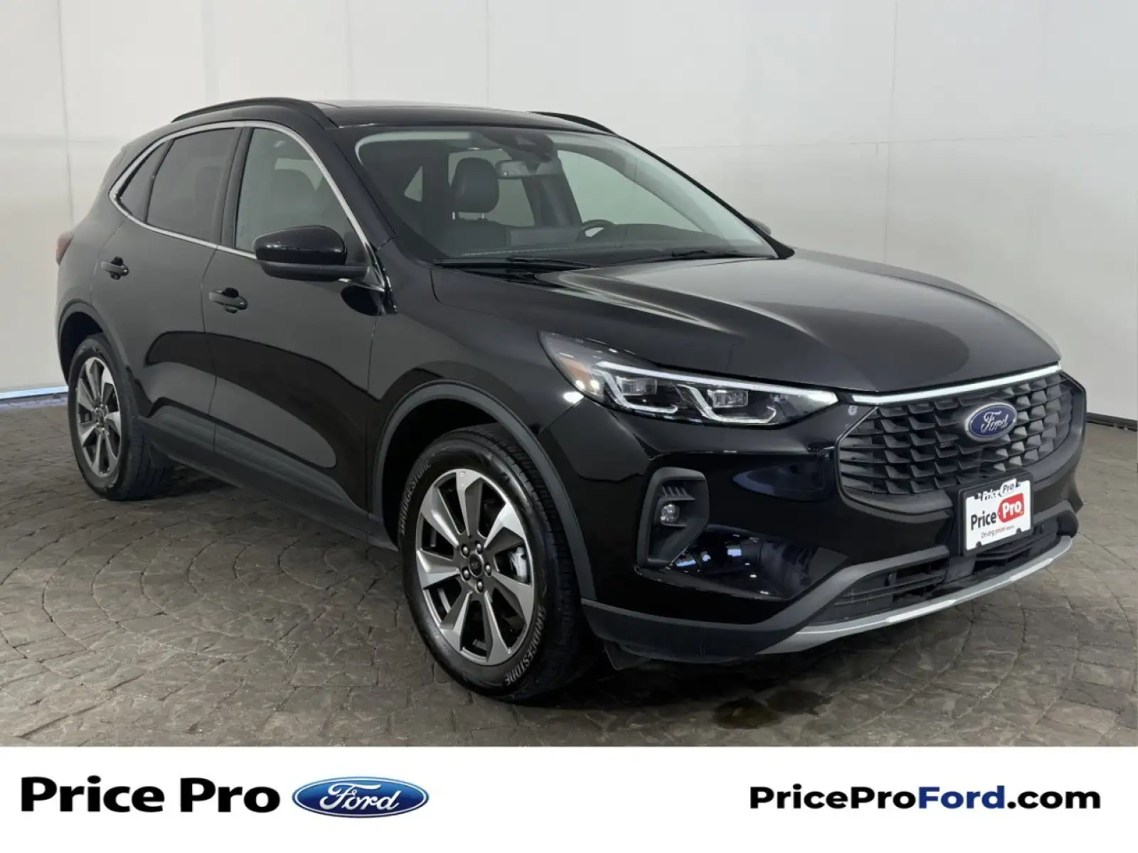 2025 Ford Escape Platinum AWD's photo