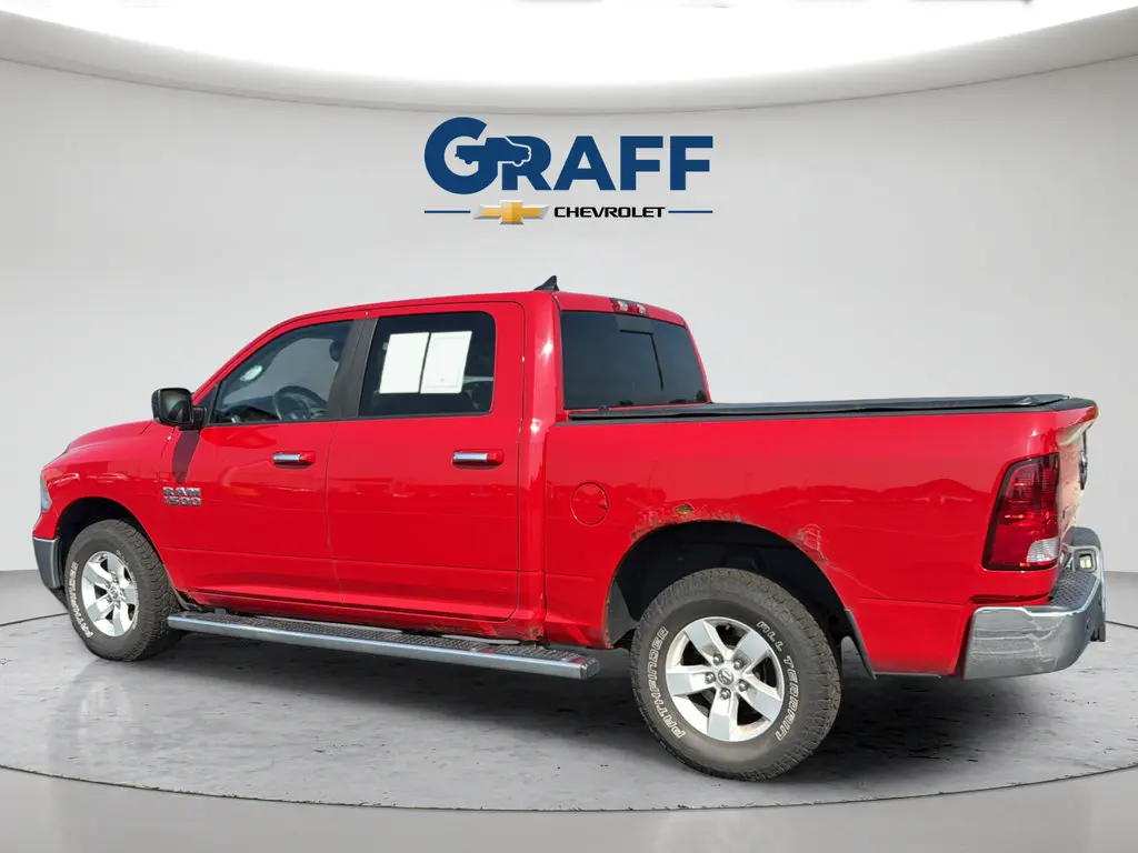 2013 RAM 1500 SLT 4x4 Crew Cab photo 4