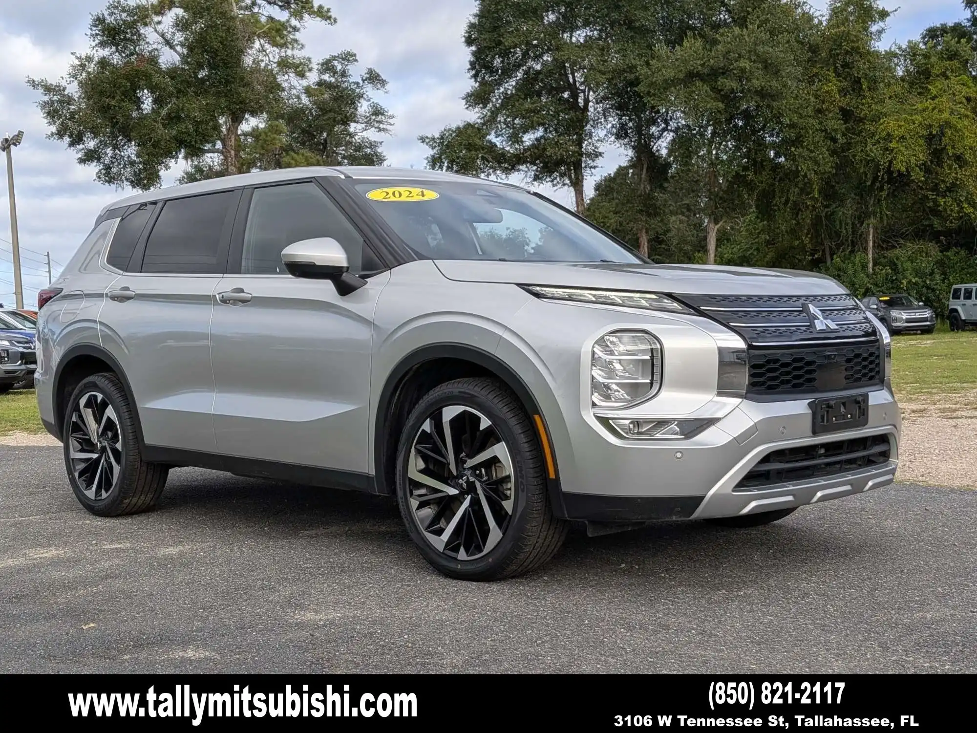 2024 Mitsubishi Outlander SE FWD's photo