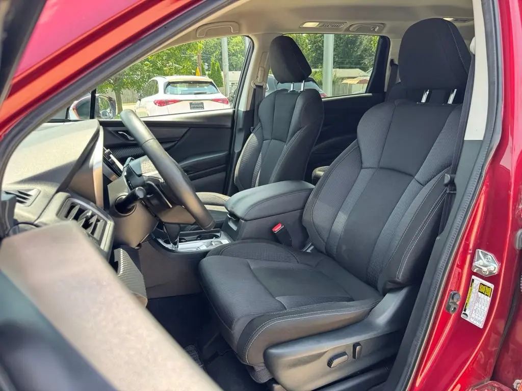 2025 Subaru Ascent Premium 7 Passenger photo 5