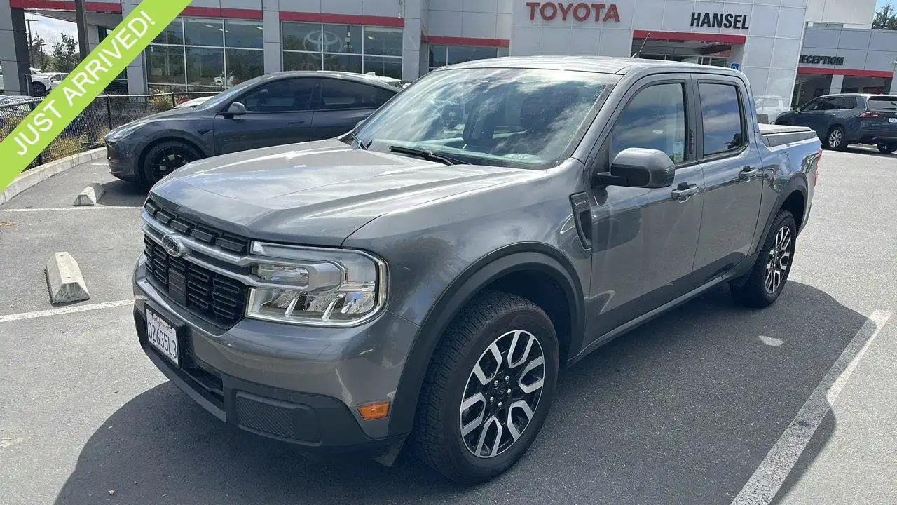 2022 Ford Maverick Lariat FWD's photo