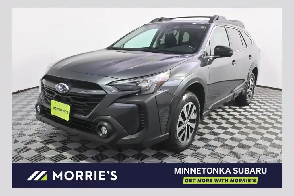 2024 Subaru Outback Premium's photo