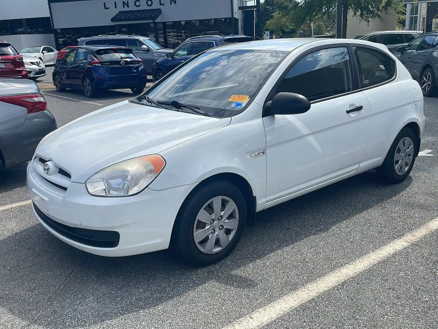 2009 Hyundai Accent GS 4AT 3-Door's photo