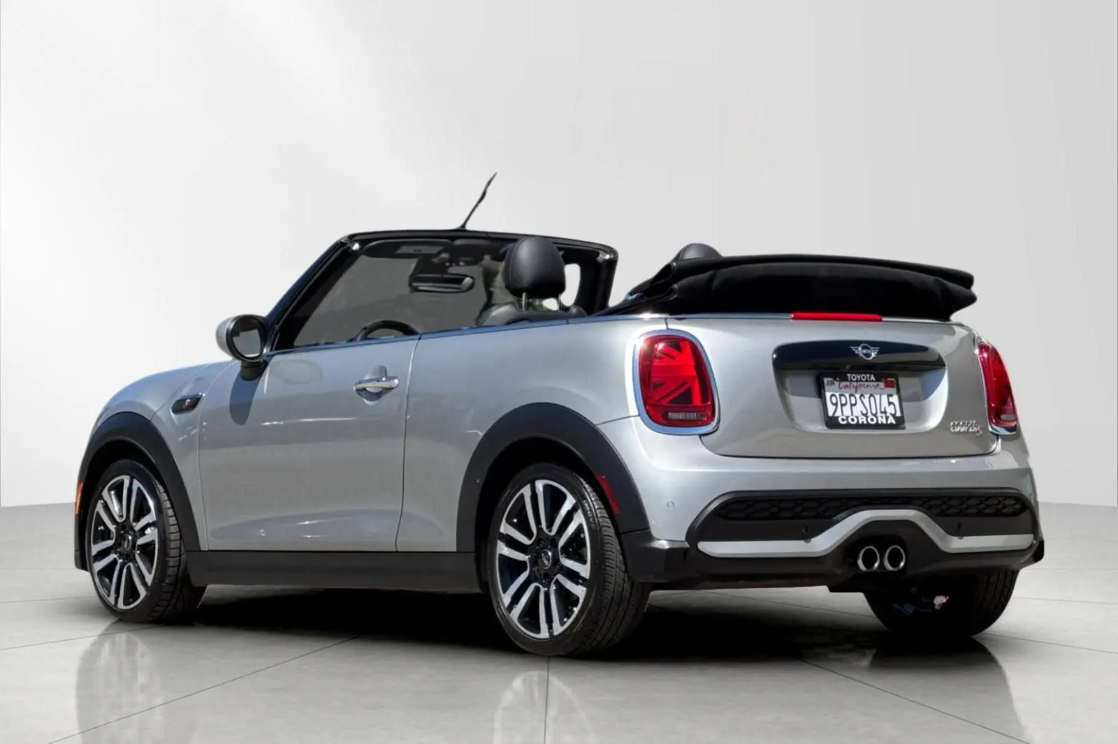 2023 MINI Convertible Cooper S Classic photo 5