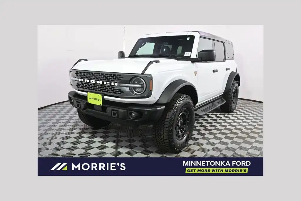 2026 Ford Bronco Badlands 4WD's photo