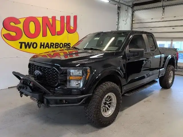 2023 Ford F-150 XL 4WD SuperCab 6-1/2' Box's photo