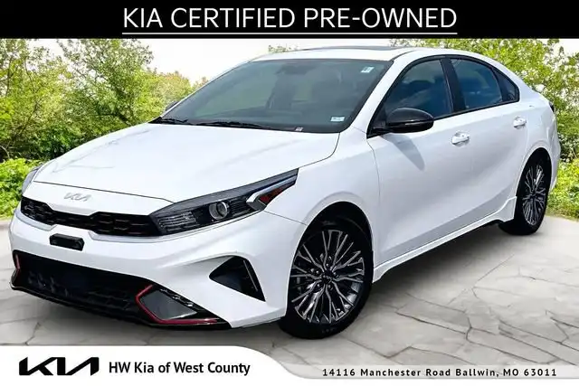 2023 Kia Forte GT-Line Auto's photo
