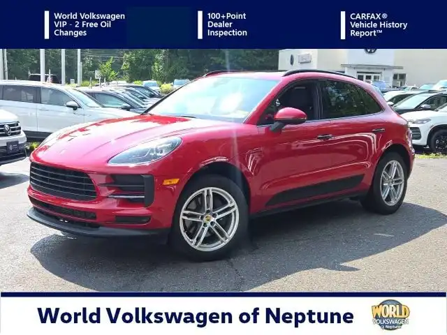 2020 Porsche Macan Base's photo