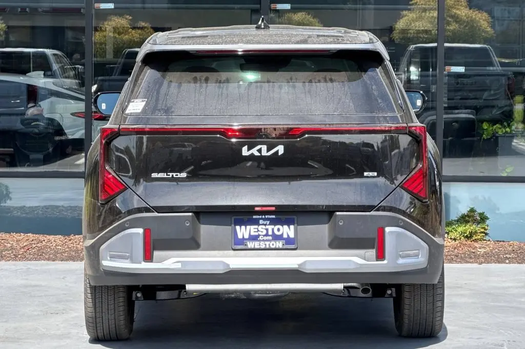 2027 Kia Seltos S AWD photo 5