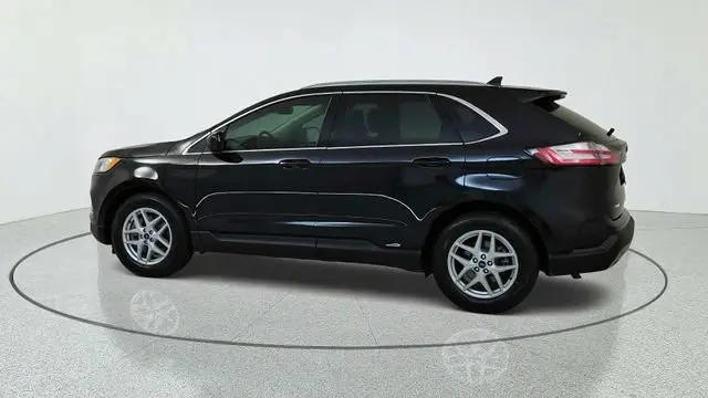 2021 Ford Edge SEL photo 4