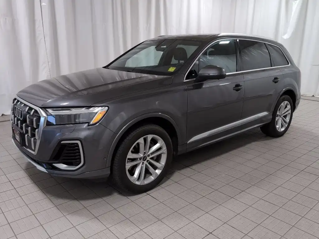 2025 Audi Q7 55 Premium Plus quattro Tiptronic's photo