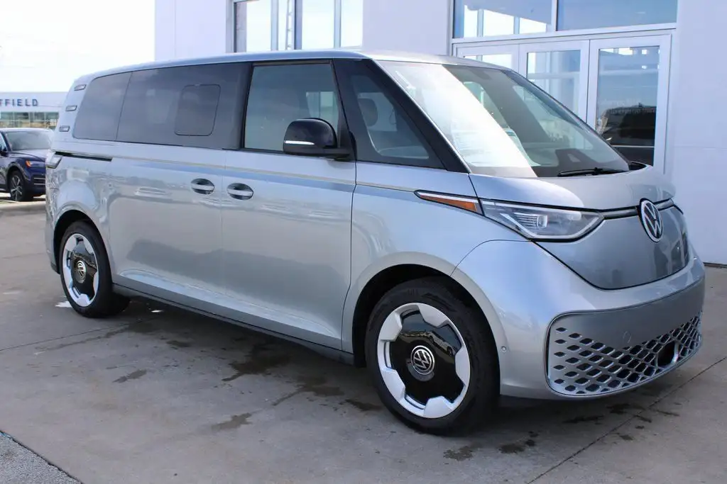 2025 Volkswagen ID. Buzz Pro S's photo