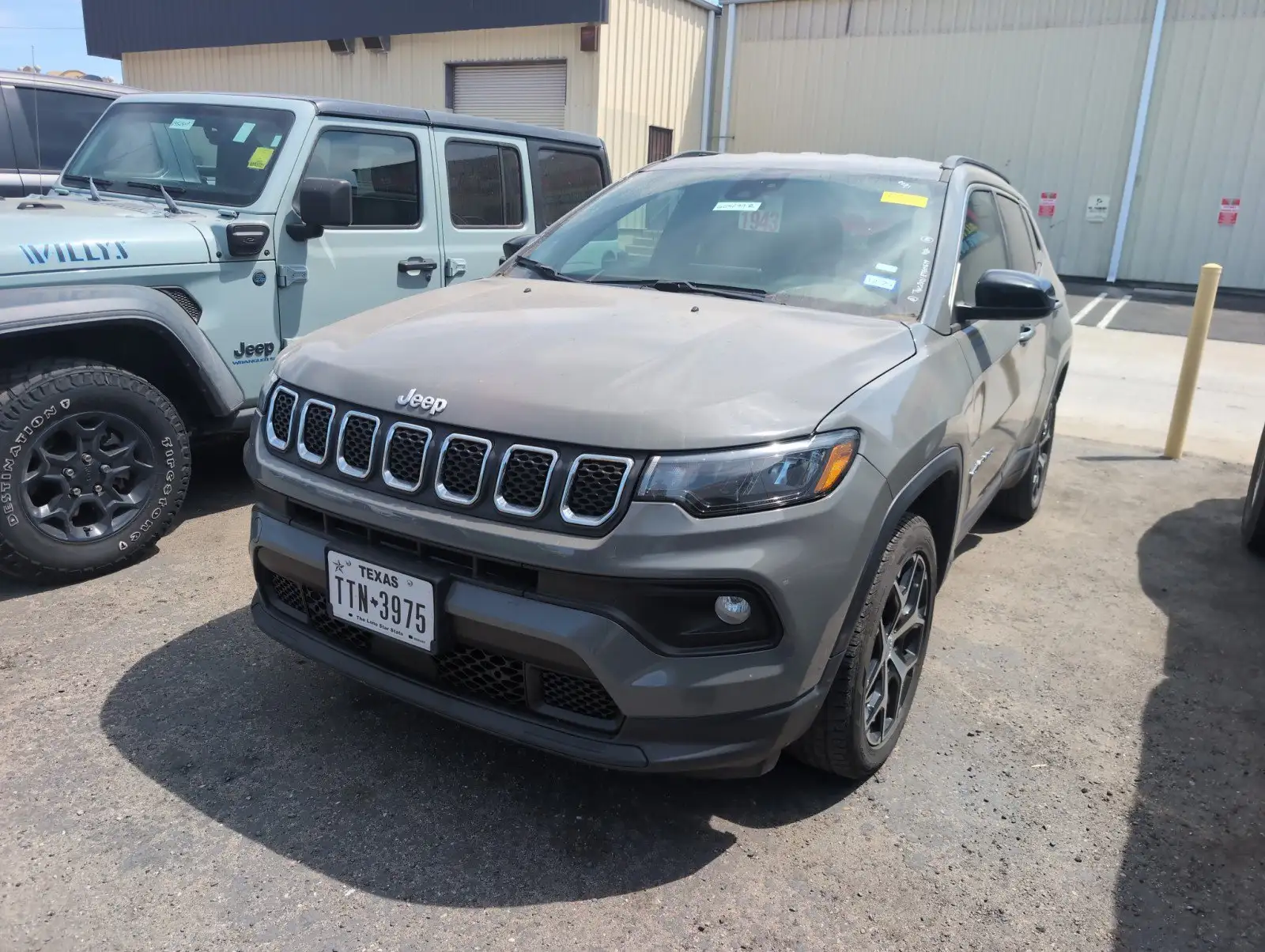 2024 Jeep Compass Latitude 4WD's photo