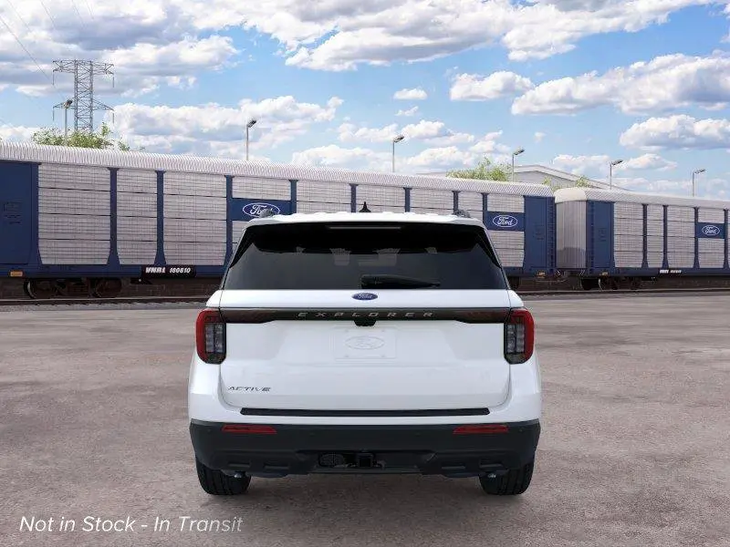 2026 Ford Explorer Active w/200A Pkg photo 5