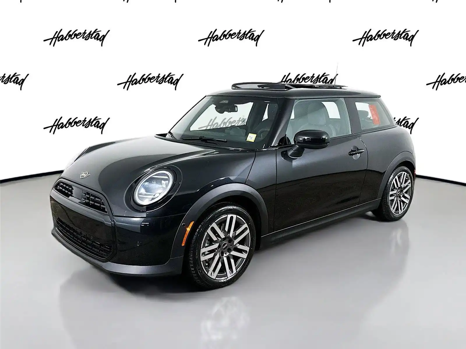 2026 MINI Hardtop's photo