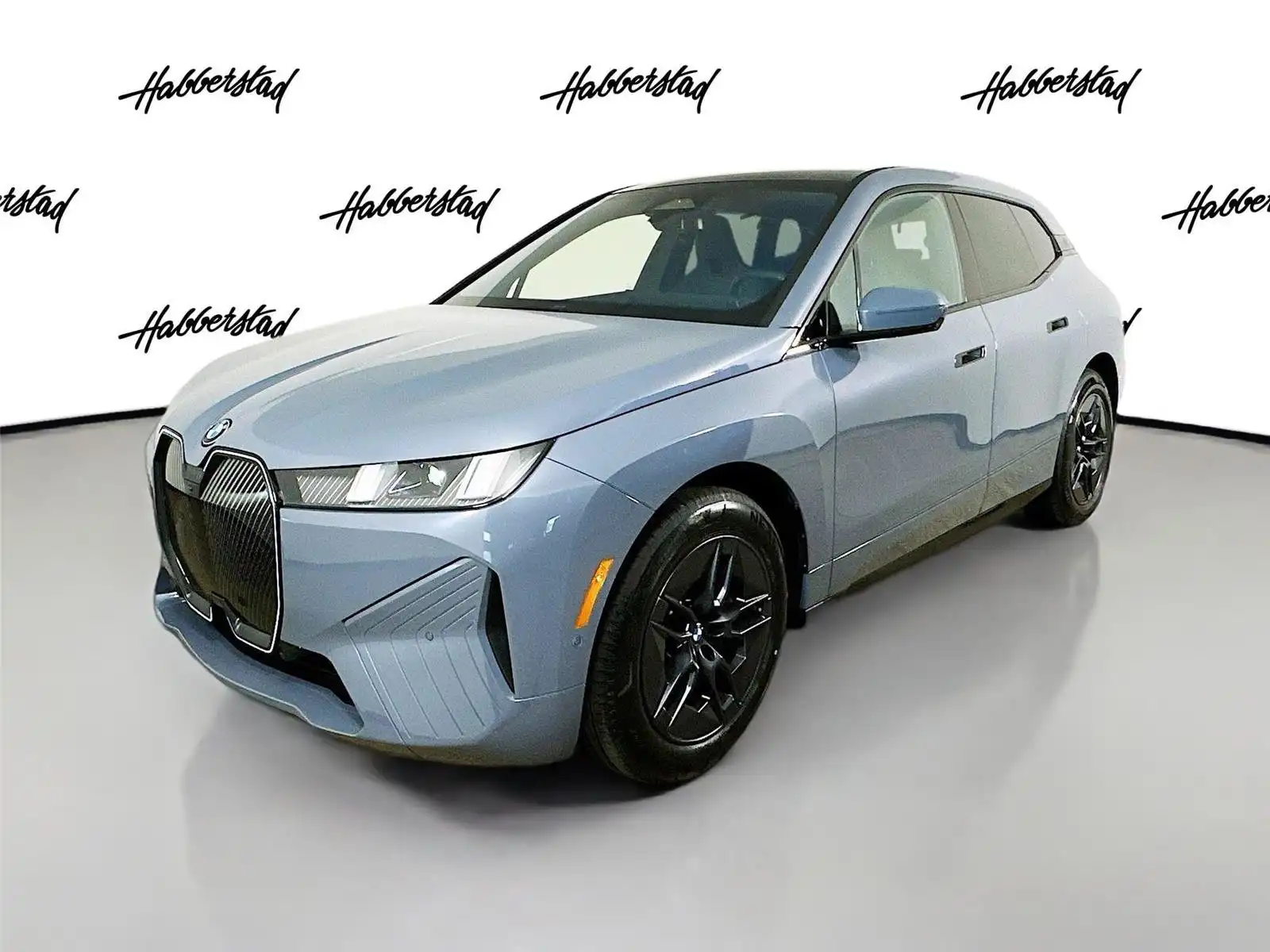 2026 BMW iX xDrive45's photo